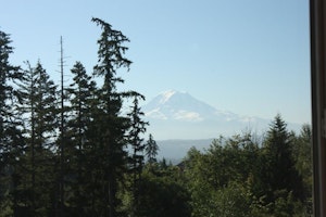 Edgewood Home, WA Real Estate Listing